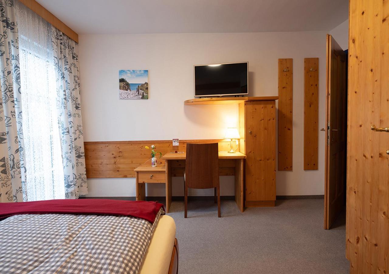 Siri'S Einkehr Hotell Sankt Georgen im Attergau Eksteriør bilde